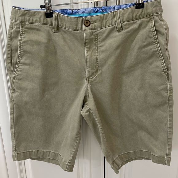 Tommy Bahama Other - TOMMY BAHAMA BORACAY CHINO FLAT FRONT KHAKI SHORTS Size 33
